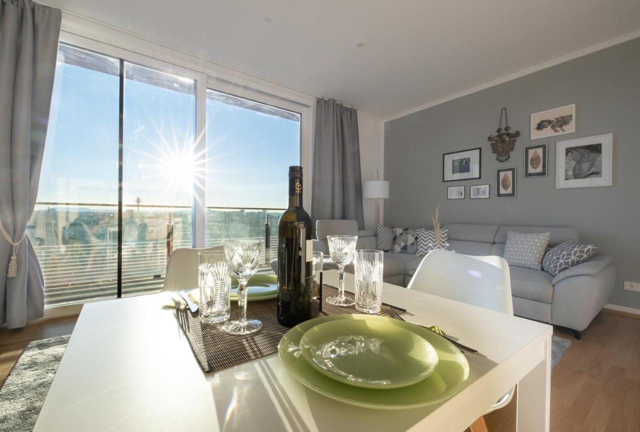 New Luxury Apartment Overlooking Відень Екстер'єр фото