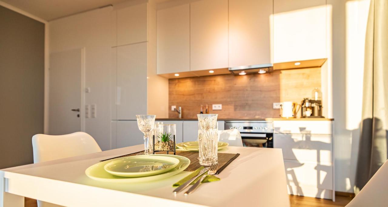 New Luxury Apartment Overlooking Відень Екстер'єр фото